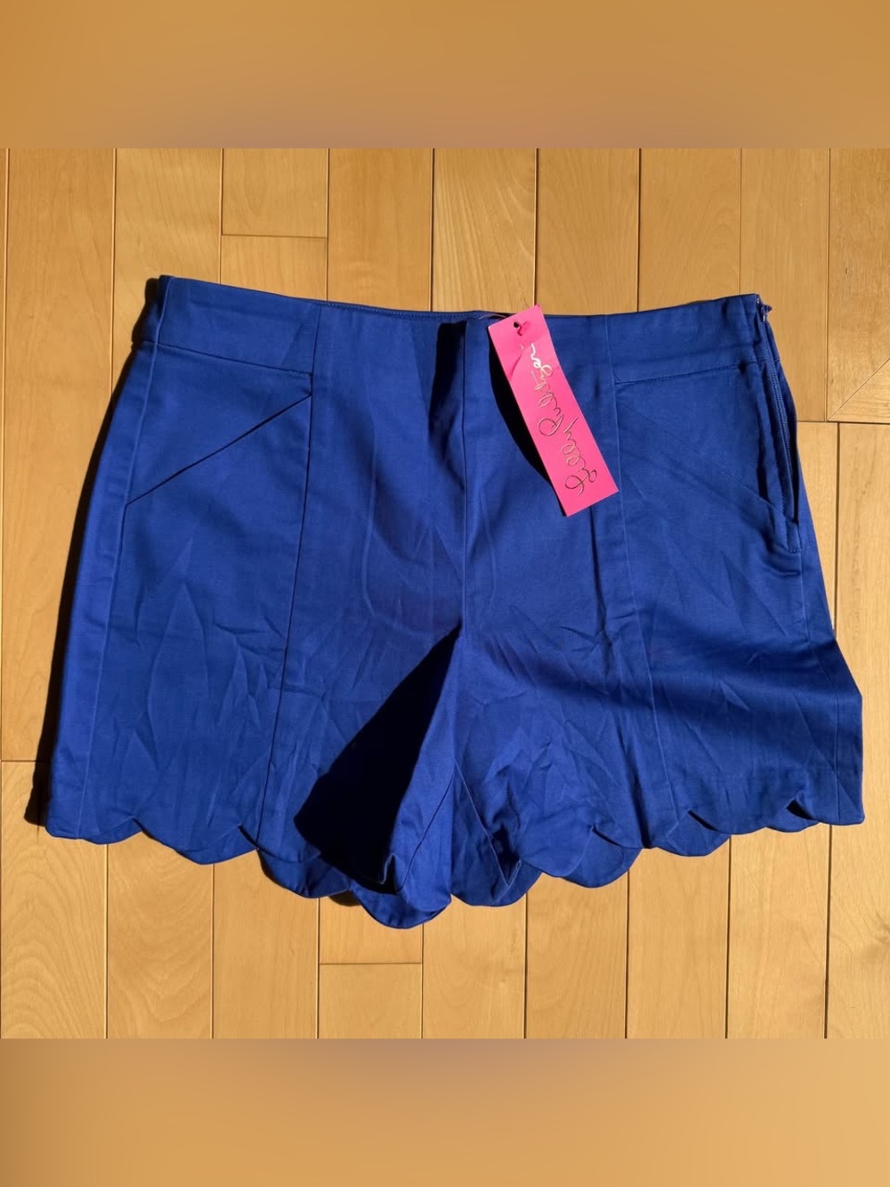 Lilly Pulitzer Arabeth Stretch Blue Shorts with scalloped trim size 0 NWT